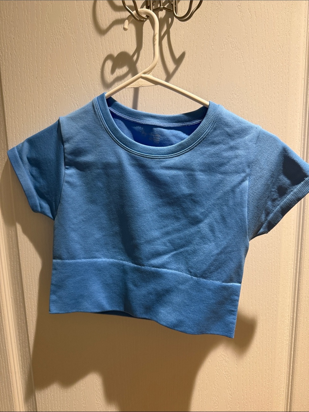 Women’s Offline by Aerie Light Blue Crop Top — Short Sleeve Knit. XS
